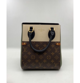 Louis Vuitton 21430104