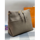 Louis Vuitton 21430111
